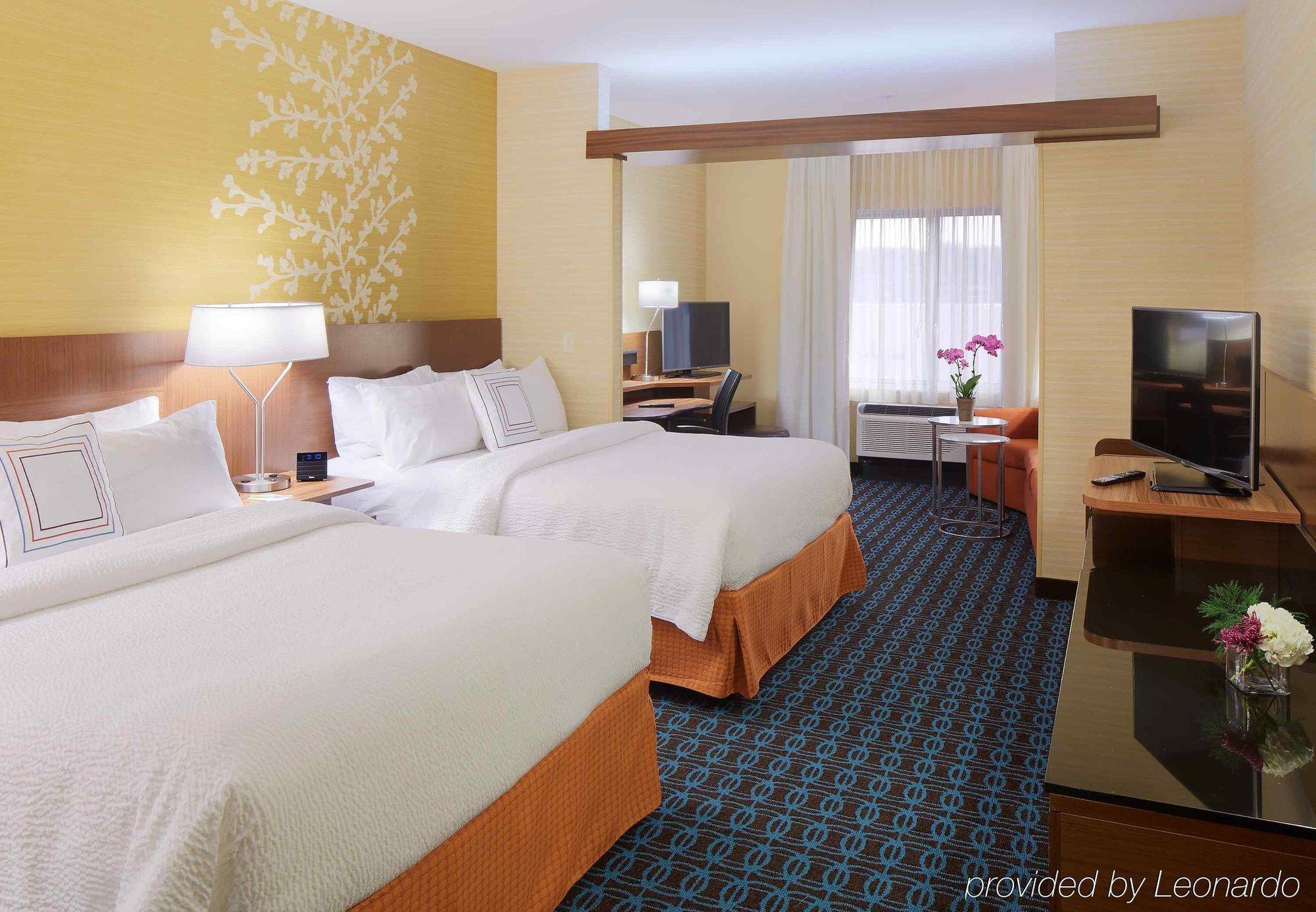 Fairfield Inn & Suites By Marriott Springfield Northampton/Amherst Экстерьер фото